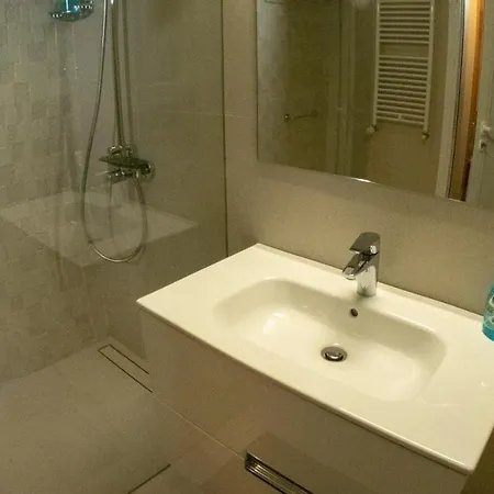 луксозно студио One Place In A1 - лозенец